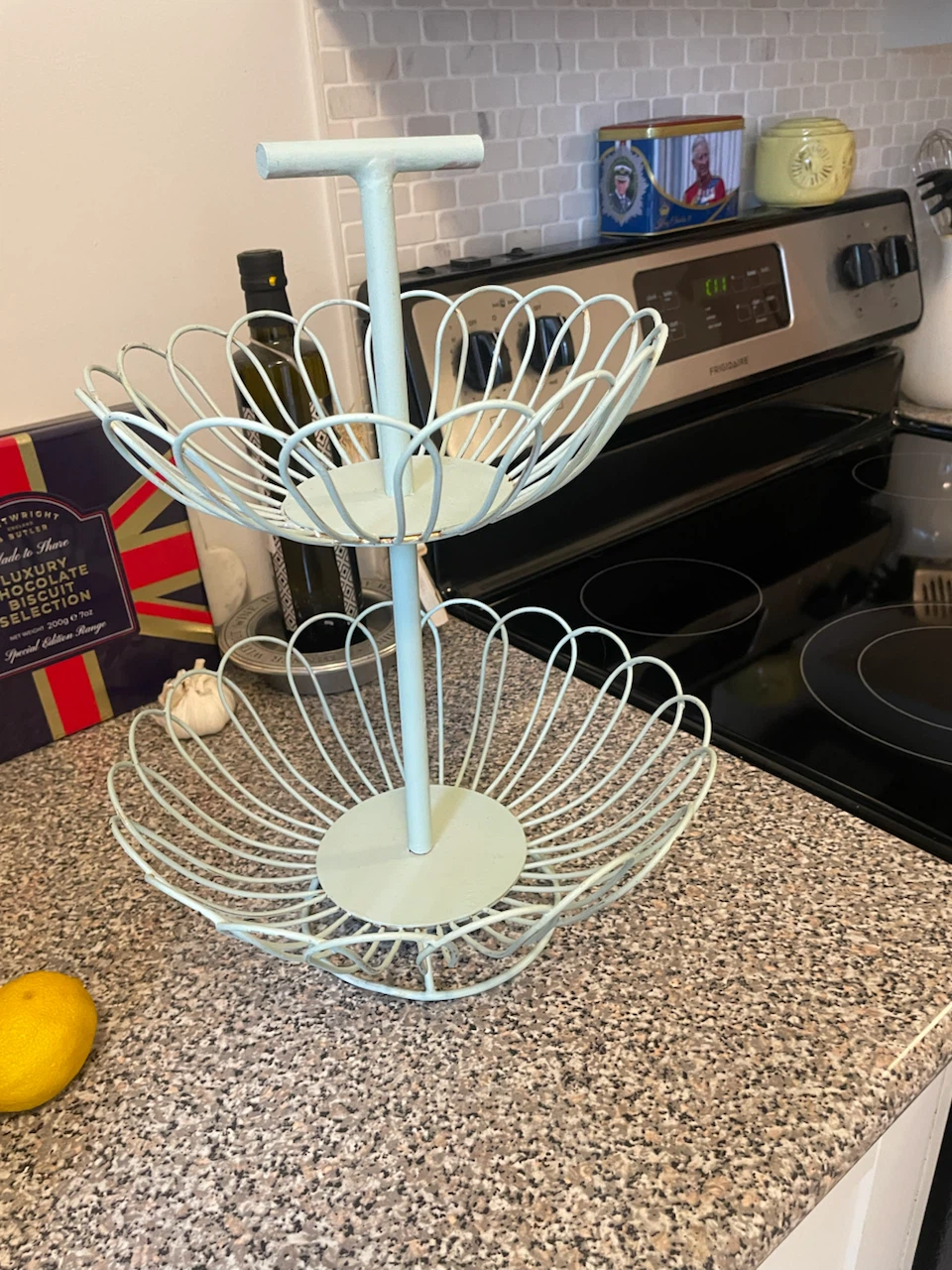 2-Tier Metal Wire Fruit Basket Stand