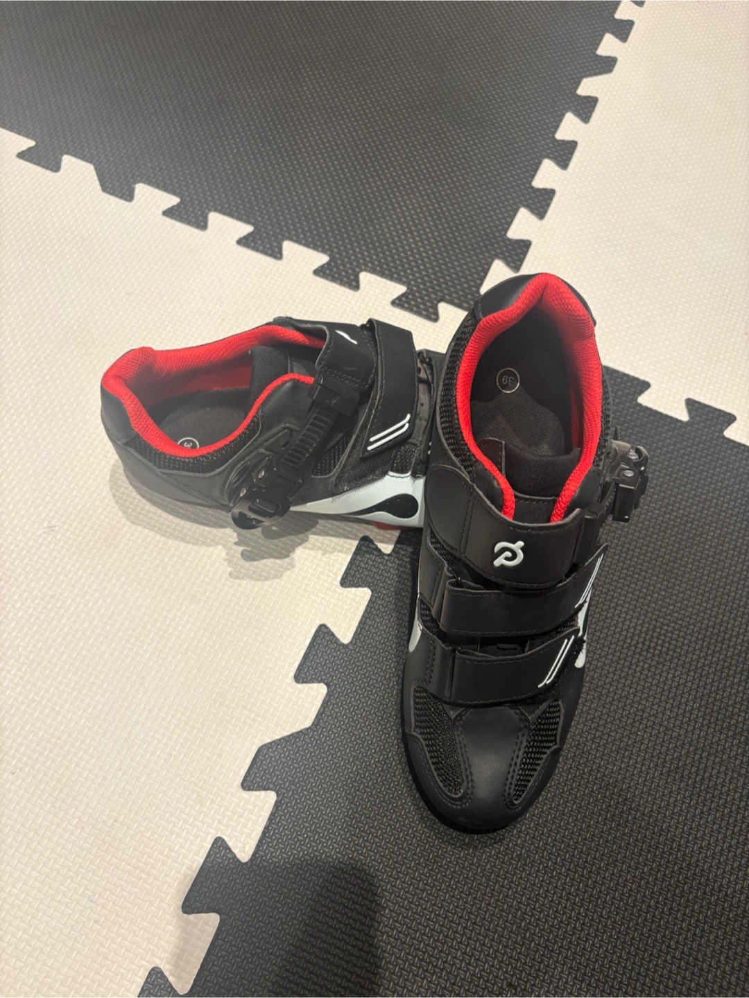 Peloton shoes size 8-8.5 euro 39