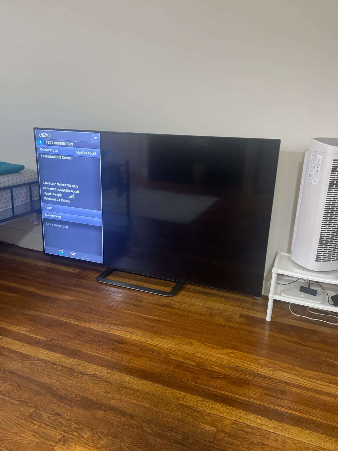 VIZIO TV 70”