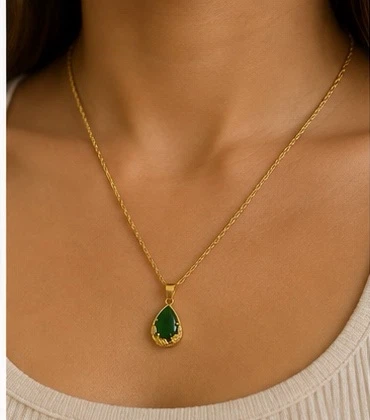 Gold Teardrop Pendant Necklace with Rose Detail - photo 5