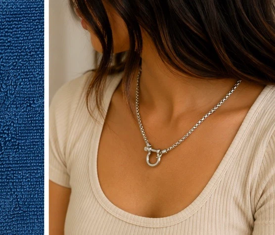 Silver Chain Necklace with U-Shaped Clasp and Pouch