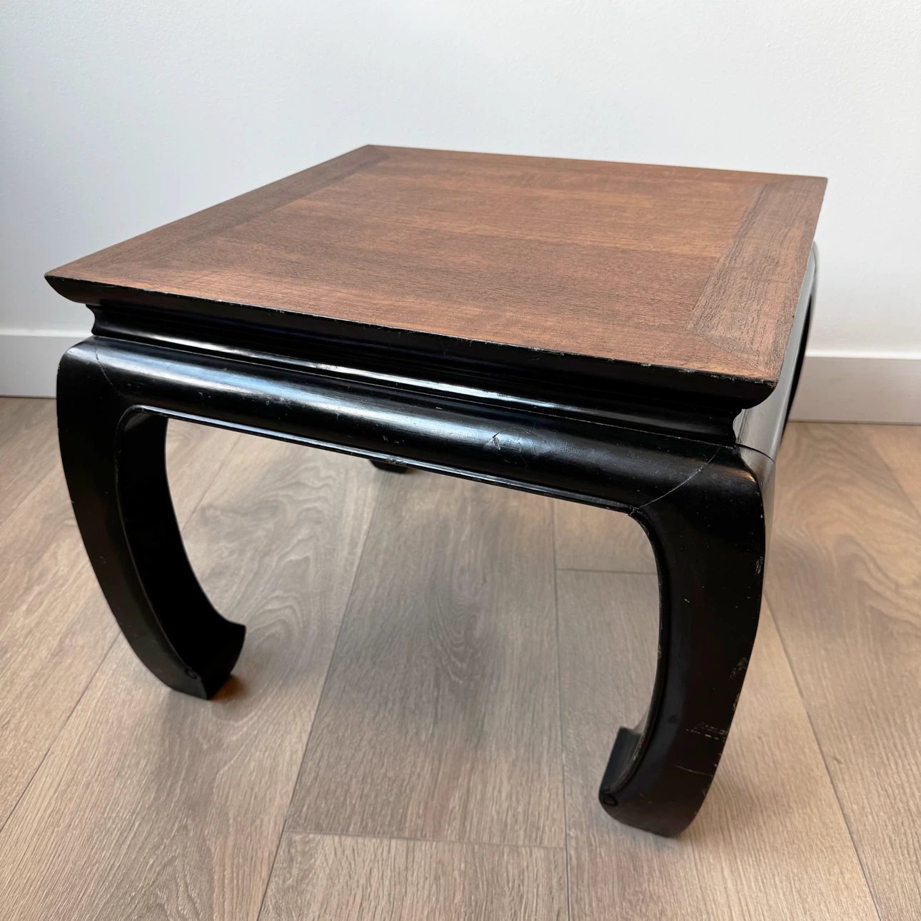Vintage Ming style accent table-solid wood top / lacquer body - photo 2