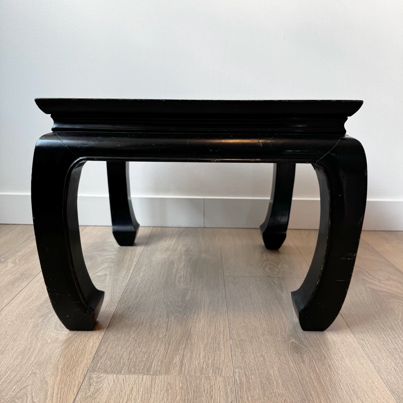 Vintage Ming style accent table-solid wood top / lacquer body - photo 3