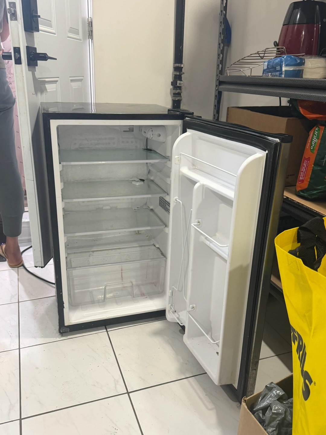 Insignia Mini Fridge - photo 3