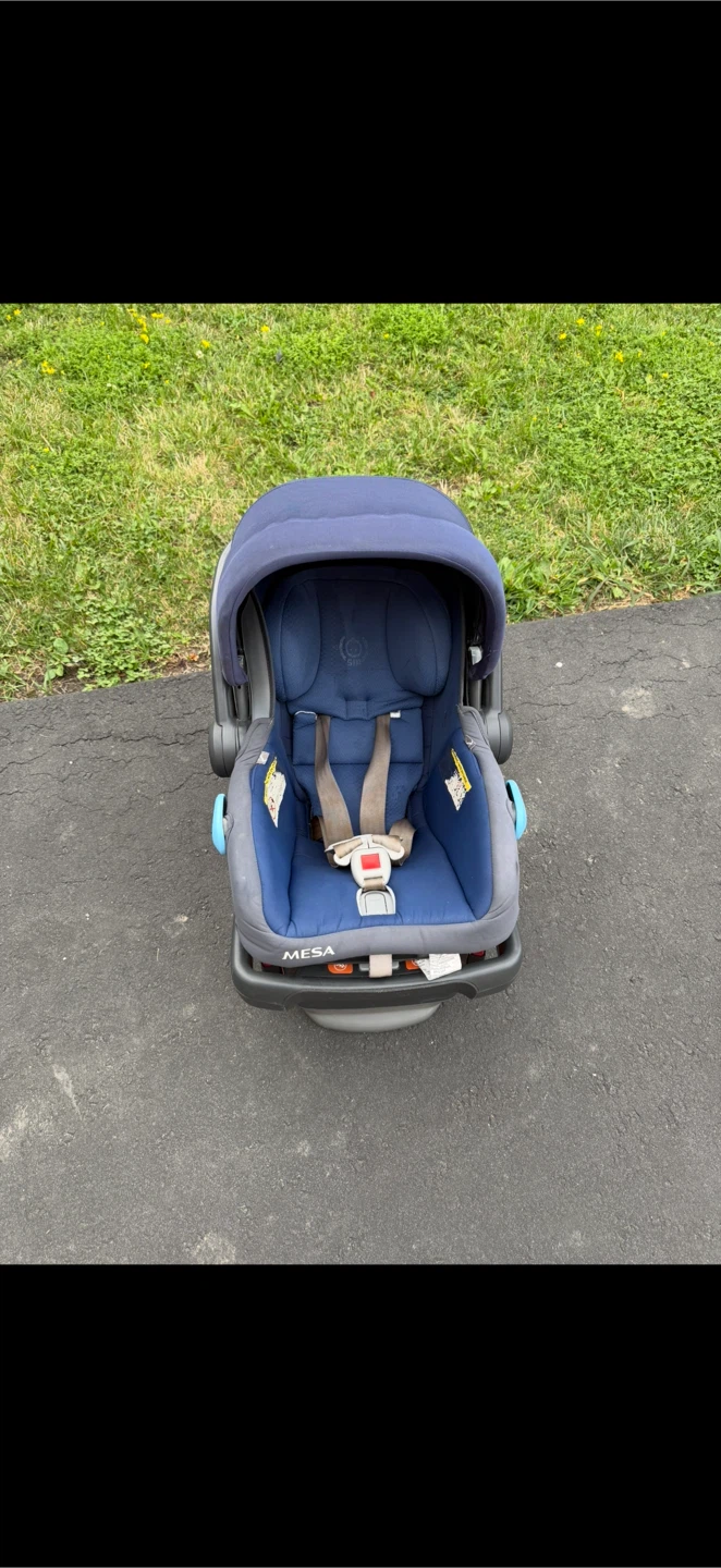 Uppa Baby Mesa Infant Carseat