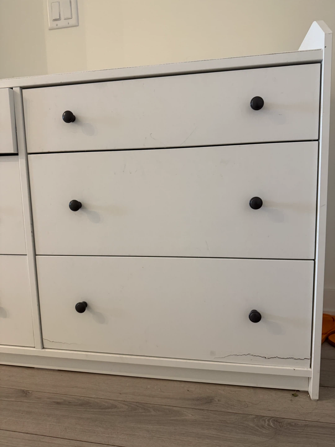 White 6-Drawer Dresser - photo 4