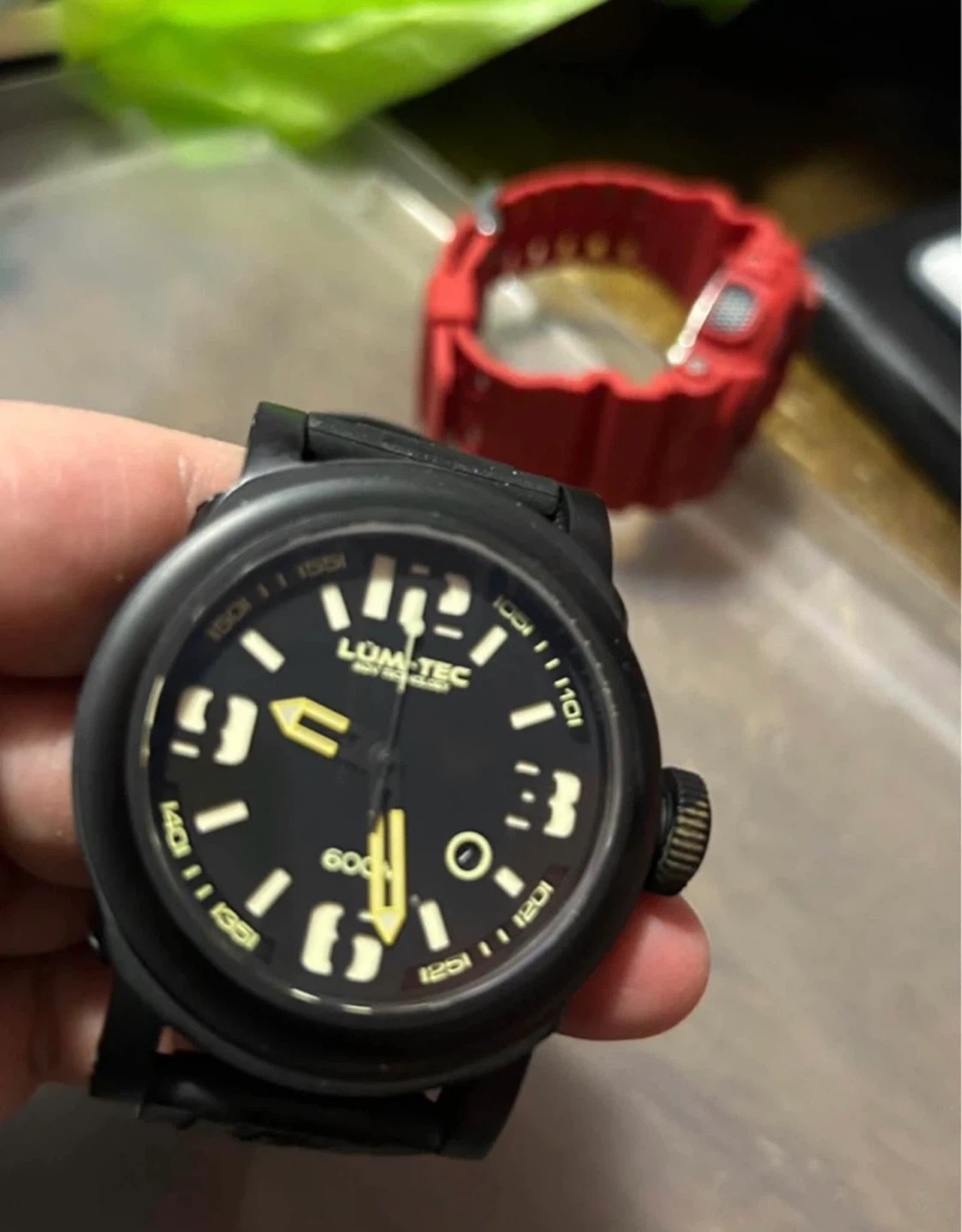 LUM-TEC 600M-1 Automatic Dive Watch (Near Mint) - photo 3