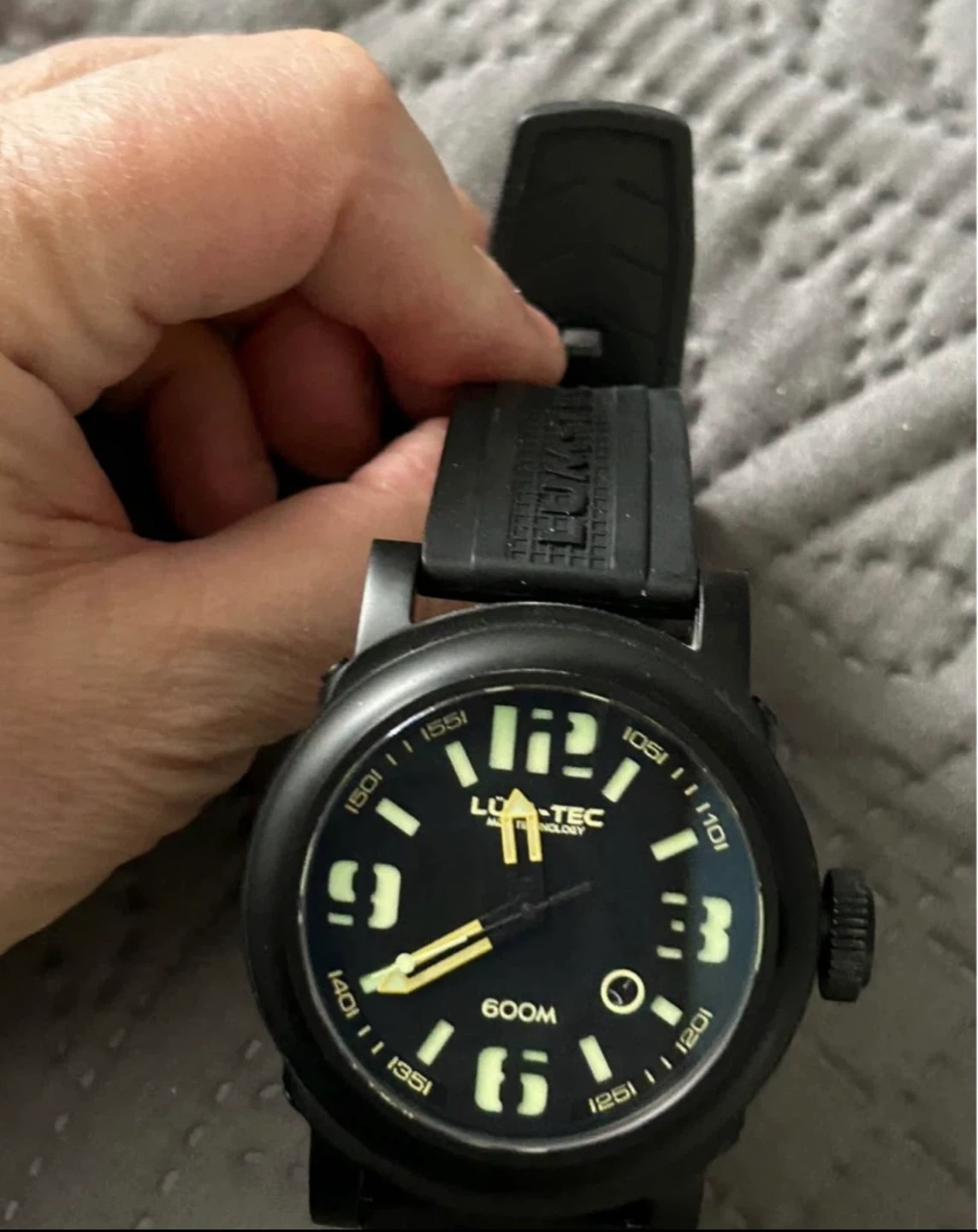 LUM-TEC 600M-1 Automatic Dive Watch (Near Mint) - photo 2