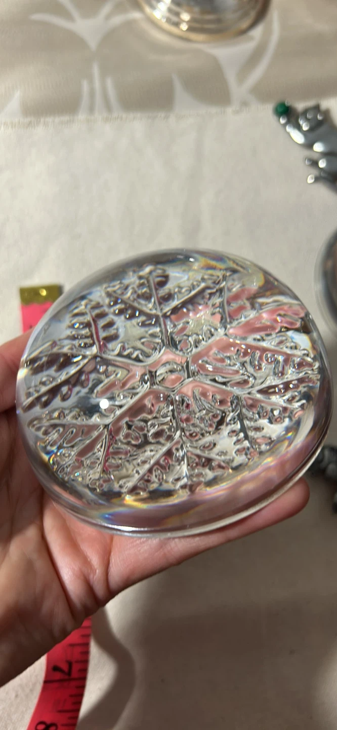 Glass Paperweight with Snowflake Design - photo 3
