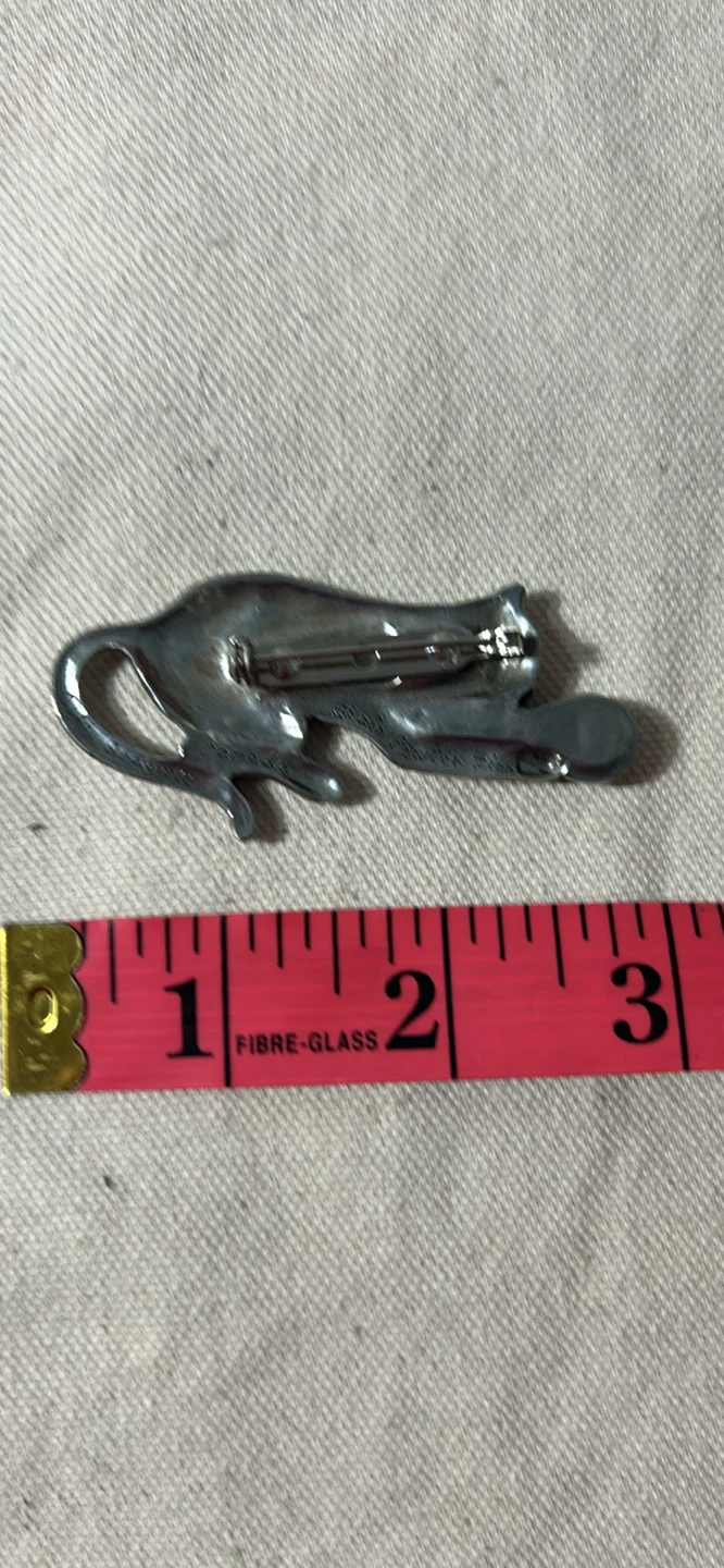 Cat brooch with green stone - photo 2