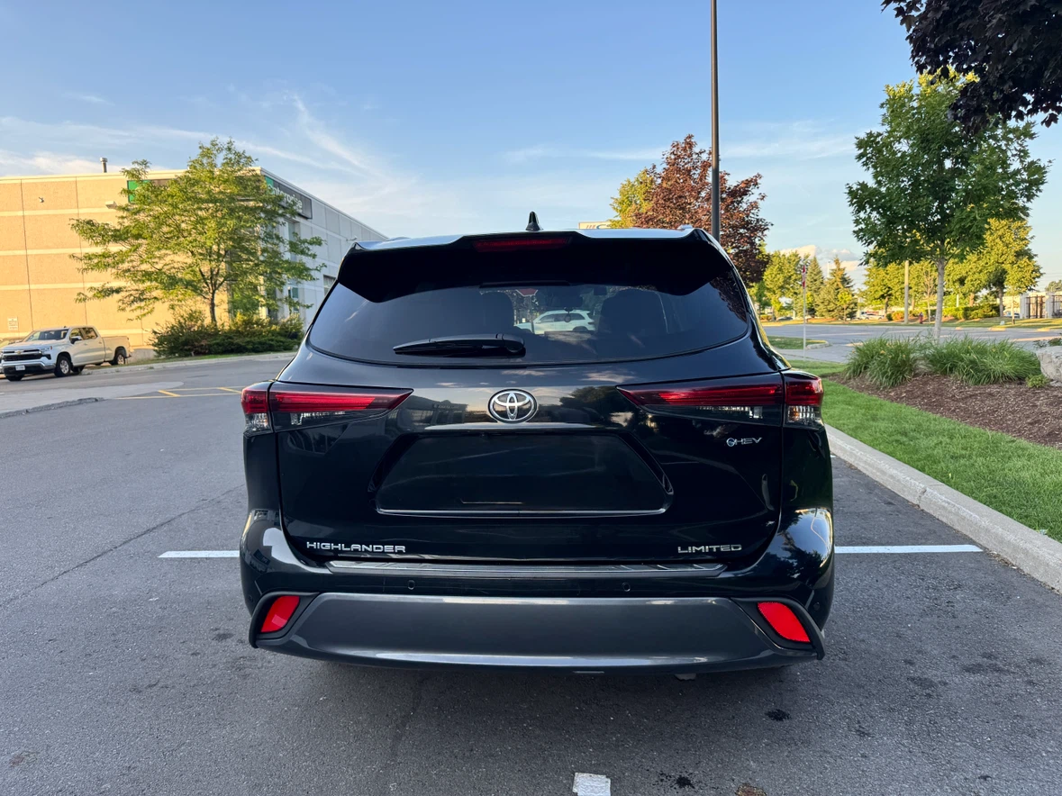 Toyota Highlander Limited - photo 2