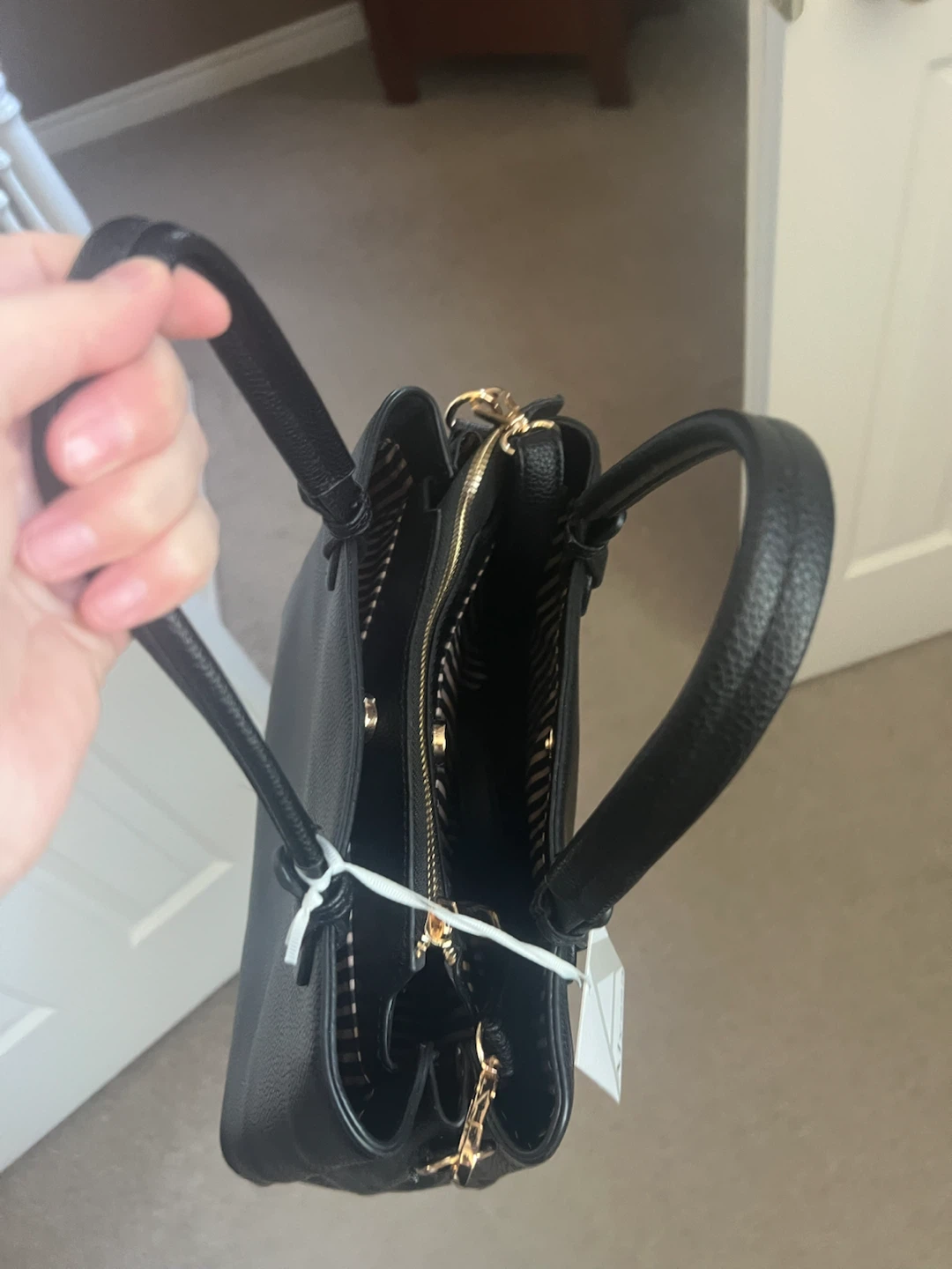NEW Alyssa Black Faux Leather Top Handle Bag - photo 2
