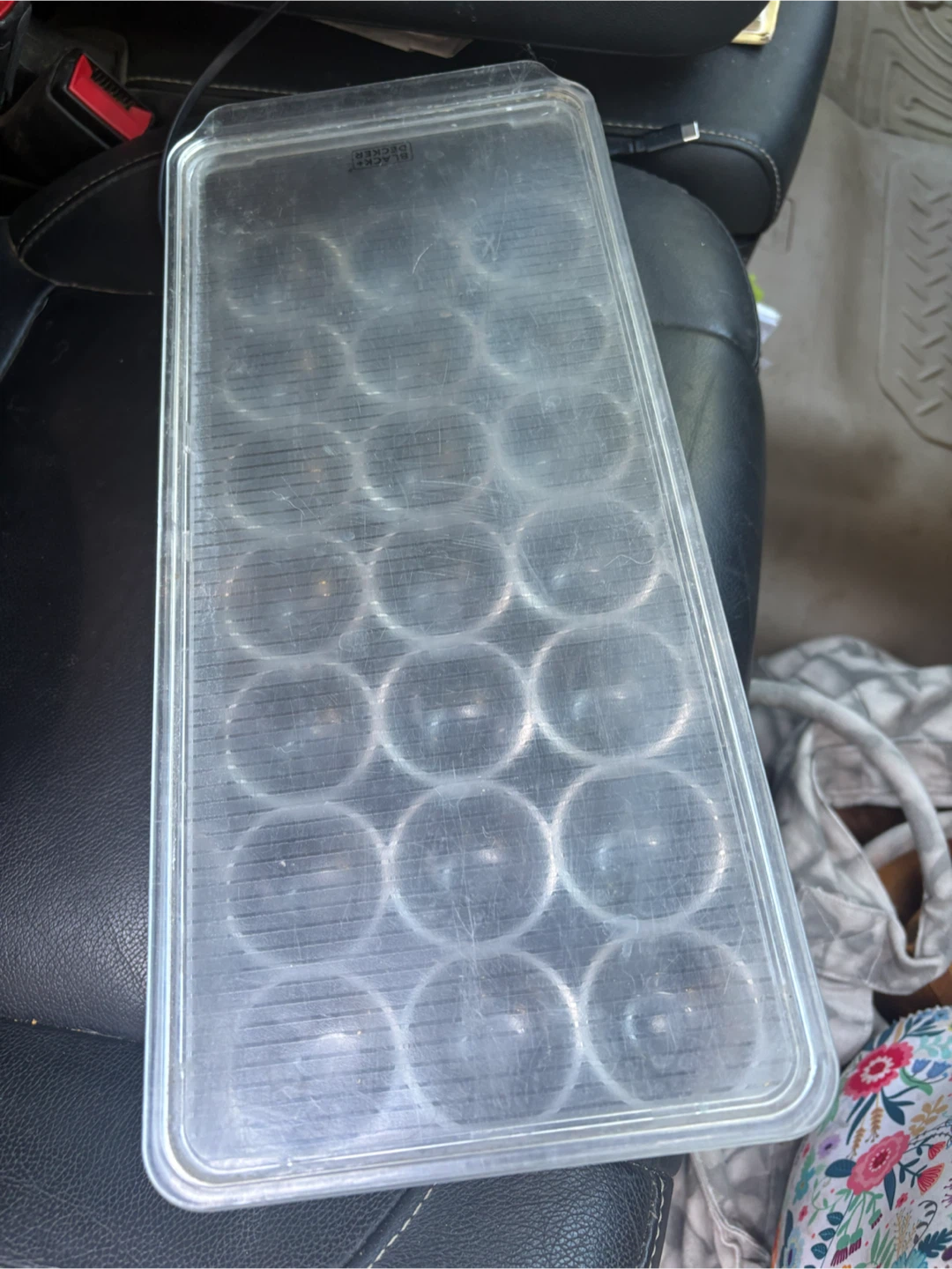 Clear Plastic Egg Holder - photo 2
