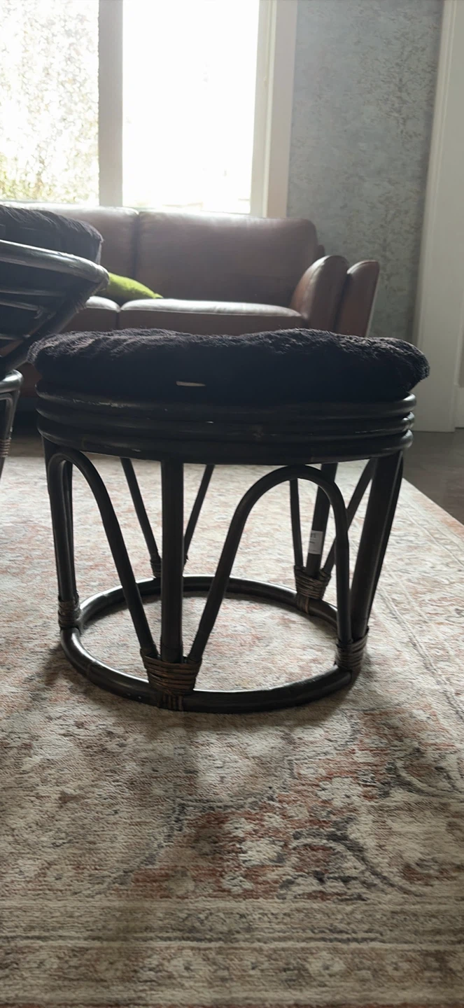 Pier 1 Papasan and Ottoman - photo 2