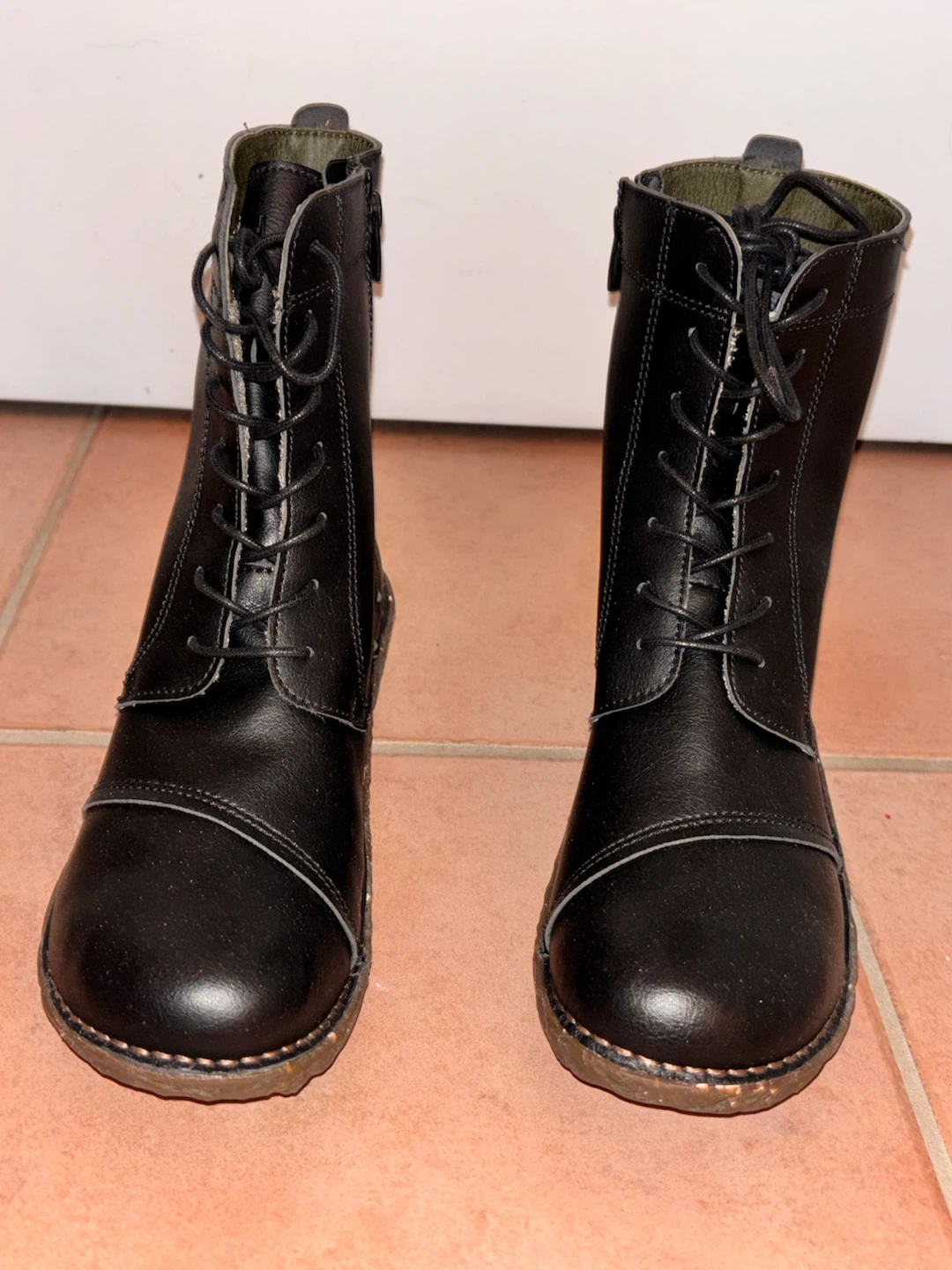 El Naturalista Vegan Black Boots never worn