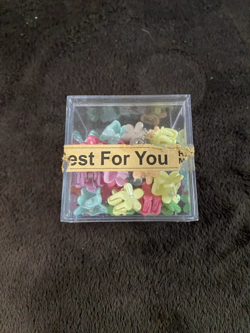 Assorted Flower Hair Claw Clips