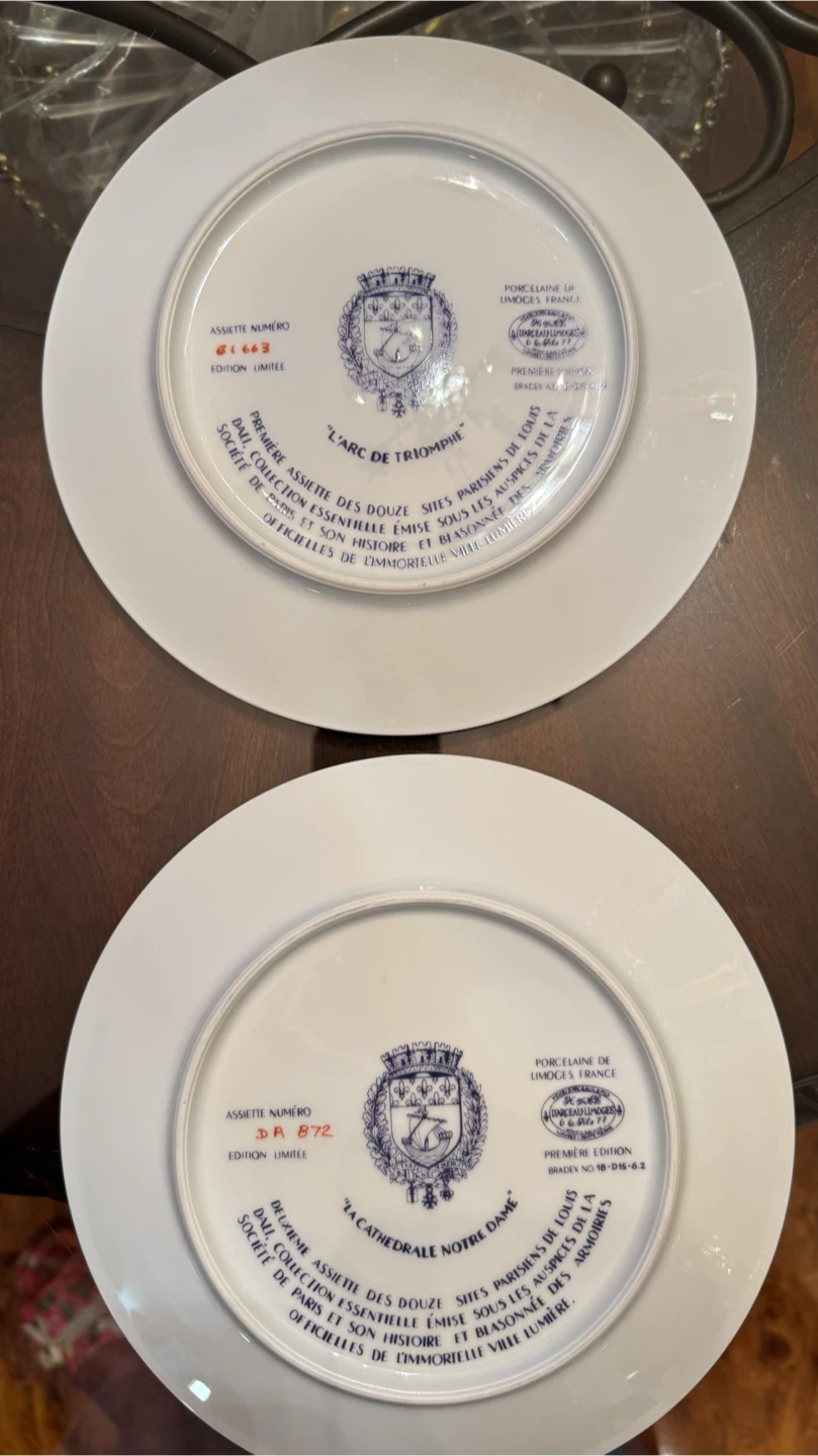Louis Dali Vintage Porcelain Plates - photo 2