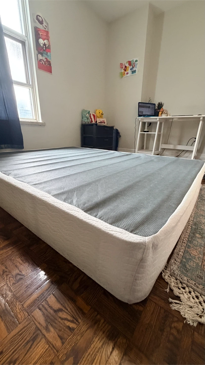 Zinus 7 Inch Metal Smart Box Spring Bed Frame - Queen Size
