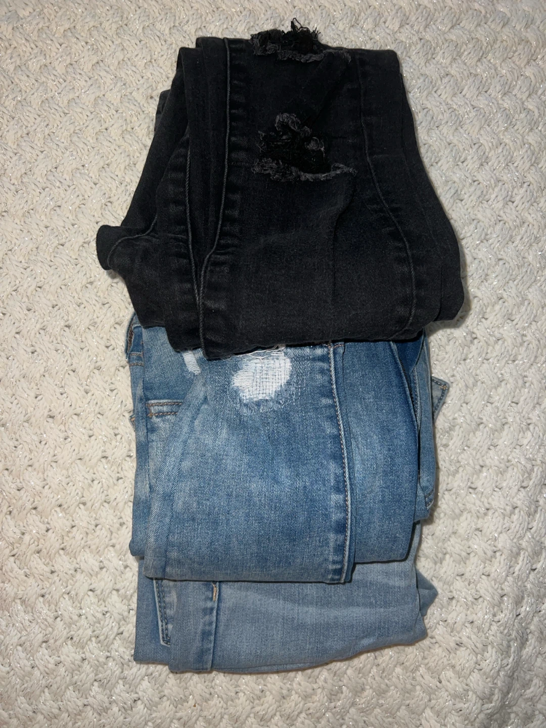 3 pairs American Eagle Ripped skinny jean Size 2
