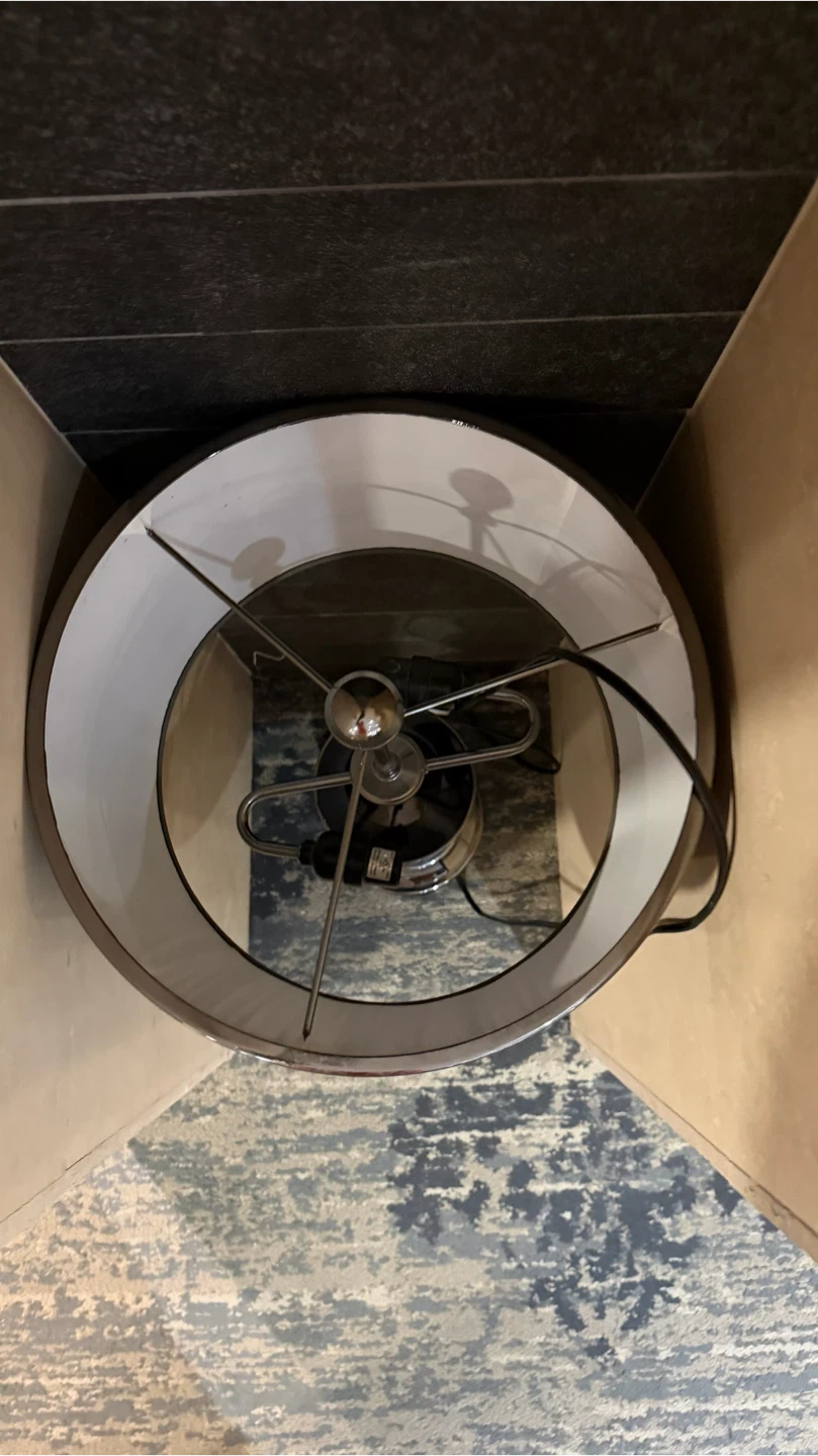 Lamp Shade -Like New - photo 4