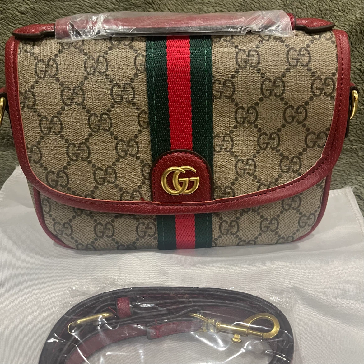 Small Shoulder Bag red and green