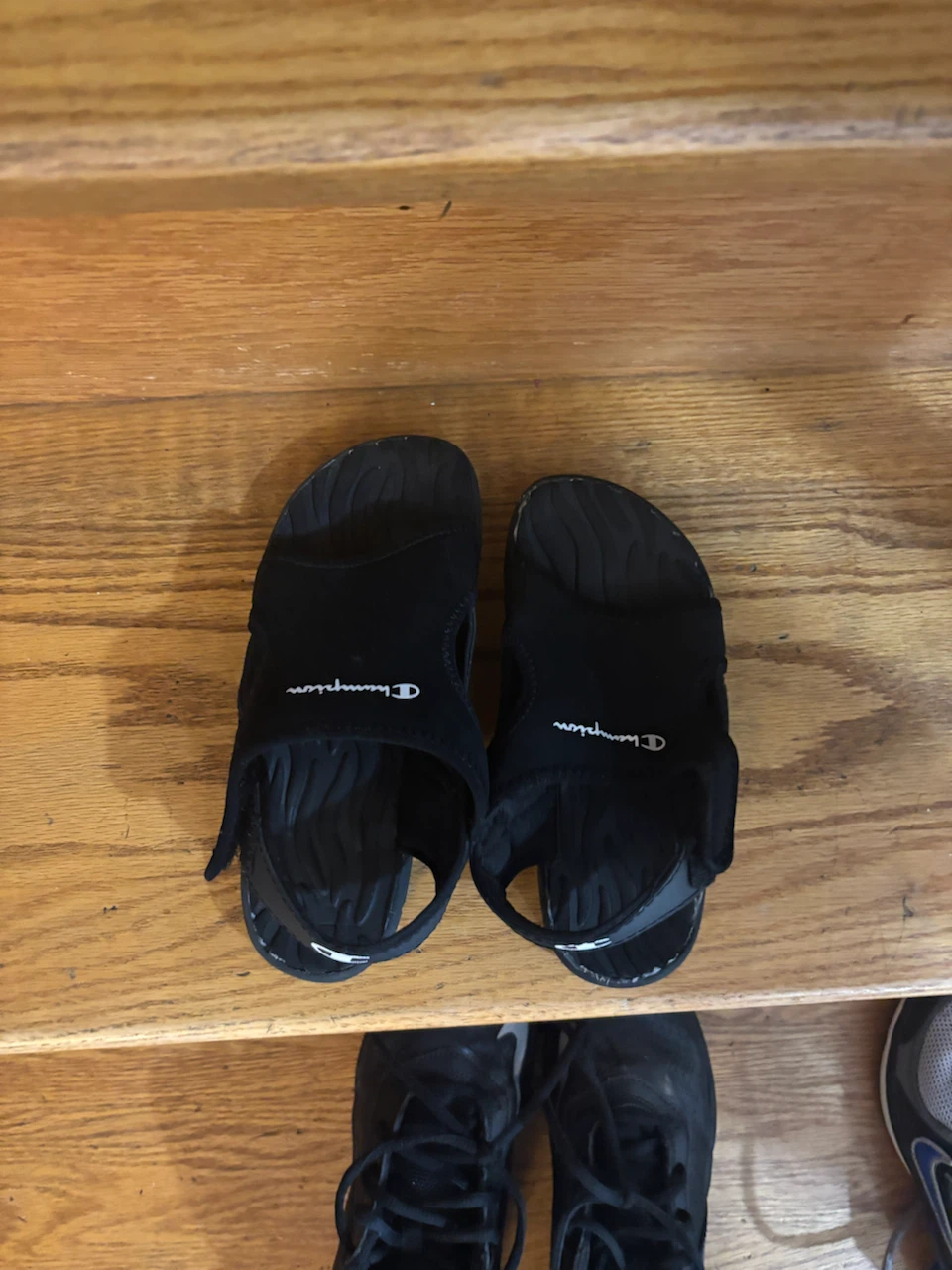 Champion Slippers 2.5 y
