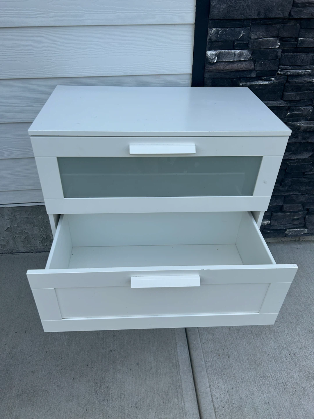 IKEA dresser white with 3 drawers - photo 3