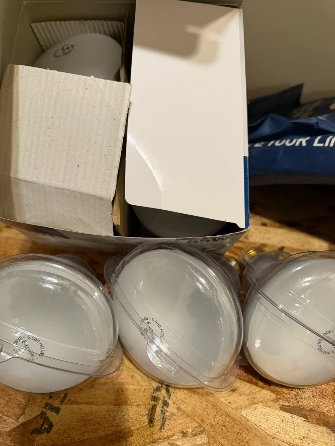 Bona Frosted Incandescent Light Bulbs - 65W - photo 3
