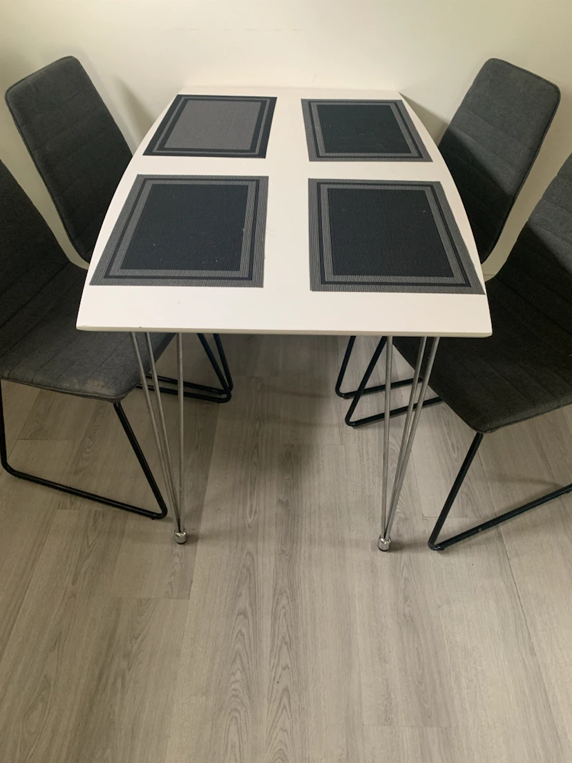 Dining Room Table with Chairs - photo 2