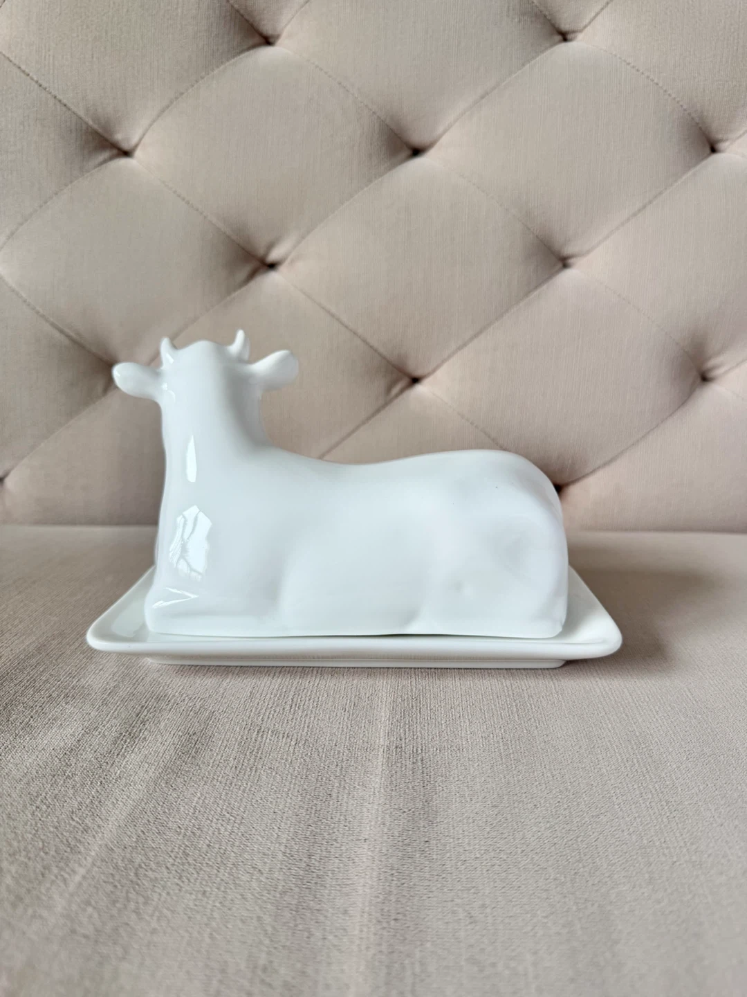 White porcelain cow butter dish - photo 2
