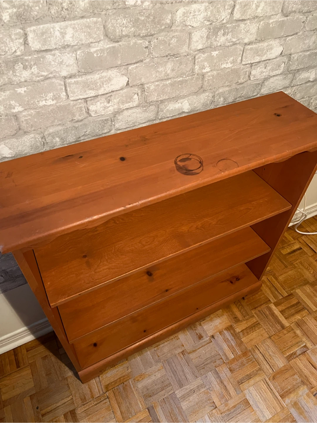 Vintage Wooden Bookshelf with 2 adjustable shelves - photo 4