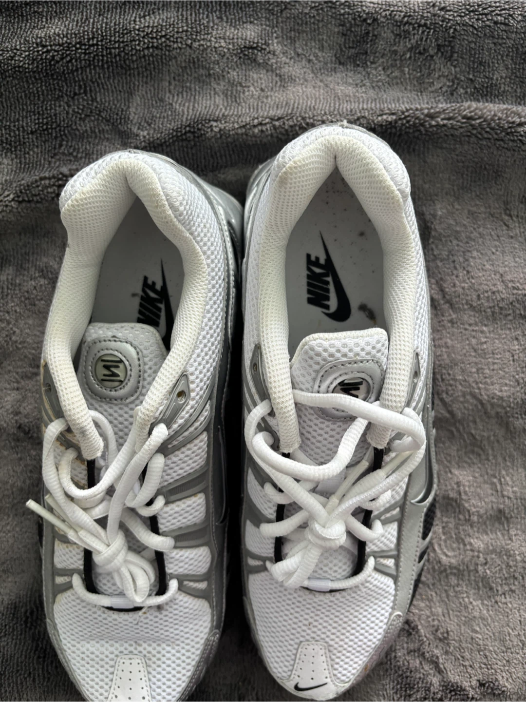 Nike Shox Men's Running Shoes size 8.5