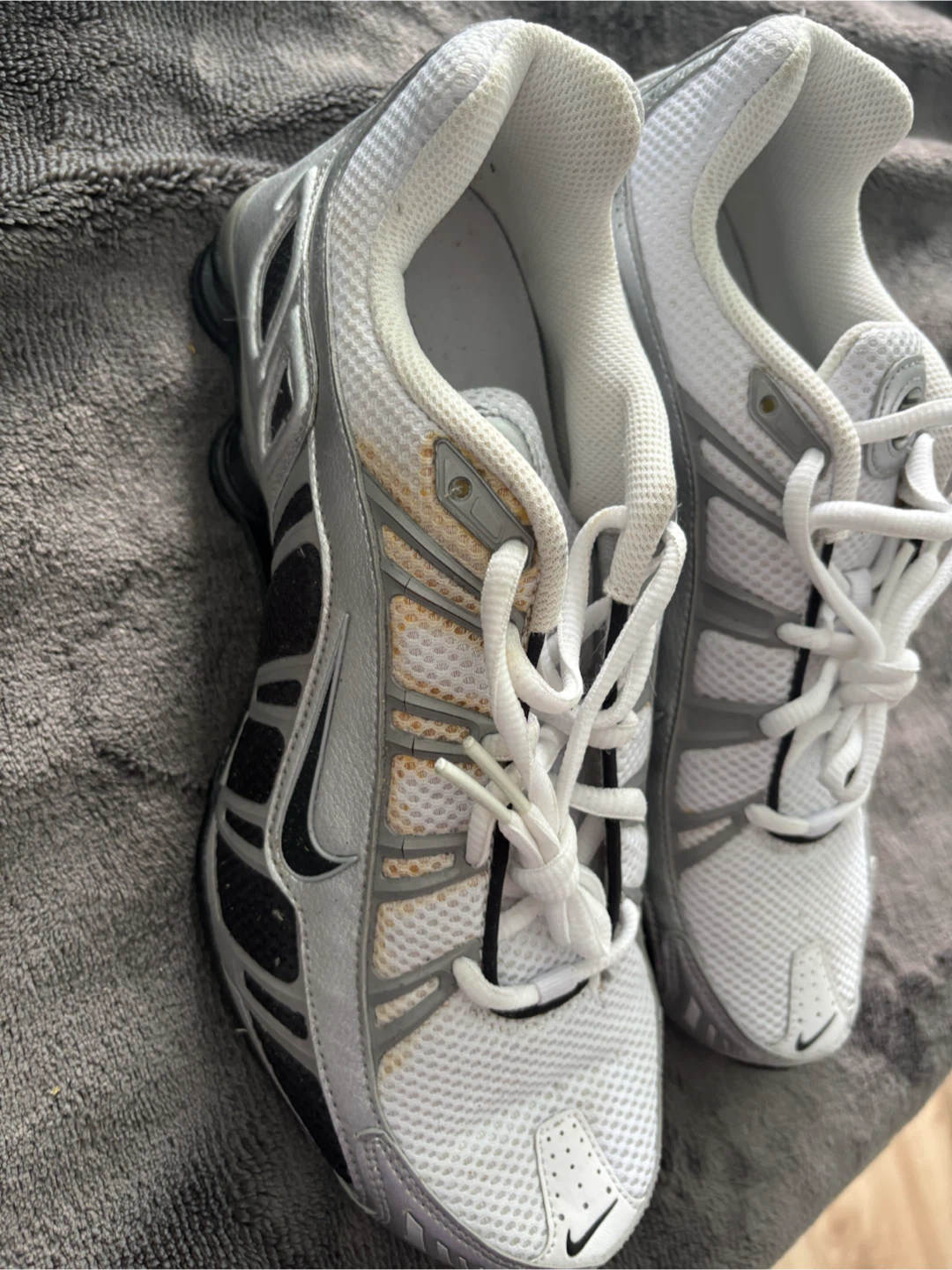 Nike Shox Men's Running Shoes size 8.5 - photo 3