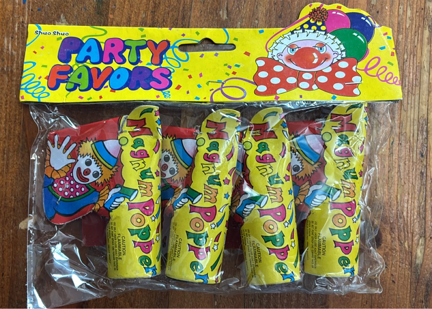 Huge lot of Magnum Streamer Popper Party Favors - photo 2