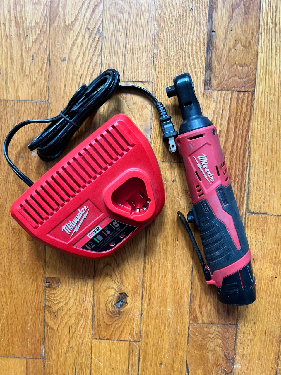 Milwaukee M12 Cordless Ratchet