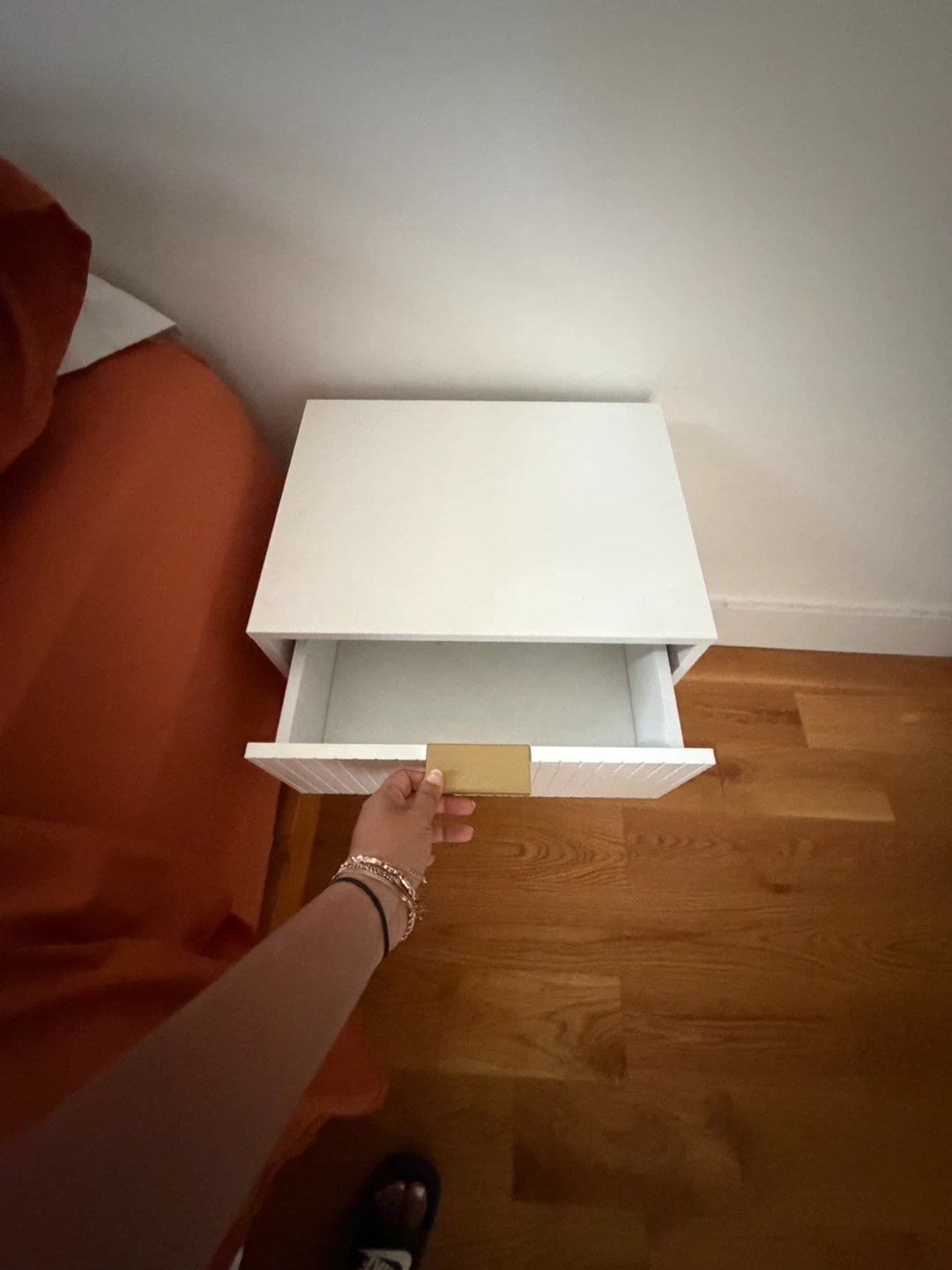White 2-Drawer Nightstand with Gold Legs