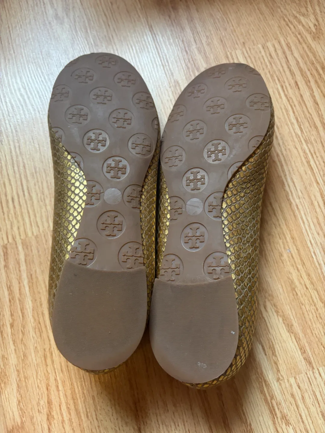 Tory Burch Gold Metallic Ballet Flats - size 7 - photo 5