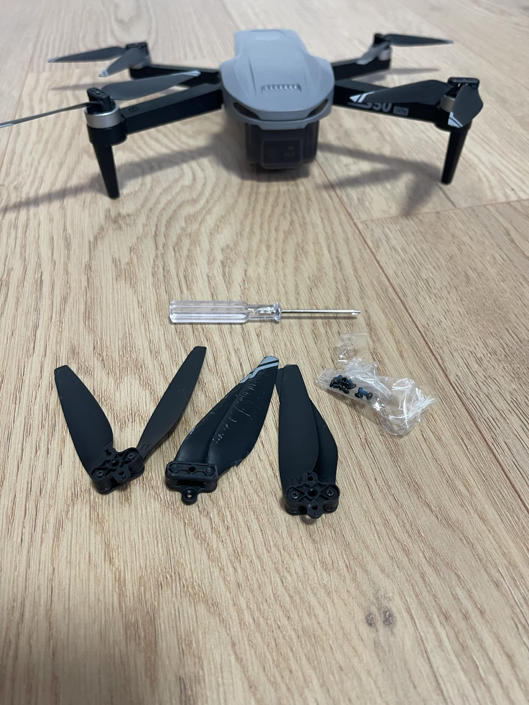 S50 Lite Drone with Accessories and Carrying Case - photo 4