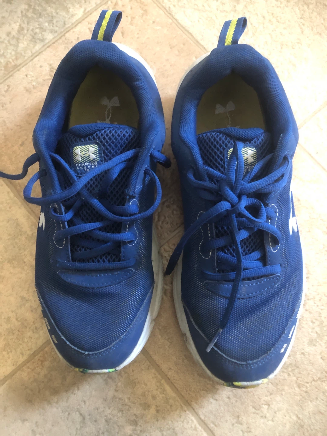 Under Armour Blue Running Shoes Youth Size 7Y