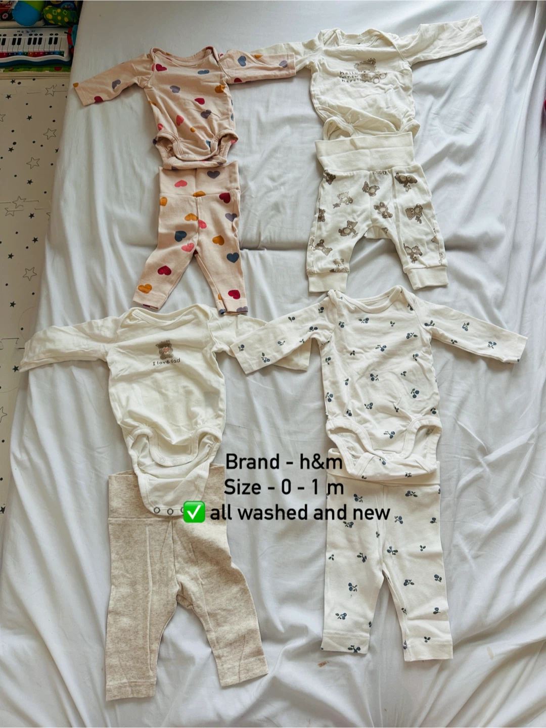 Baby girl Clothing Bundle (0-3m)