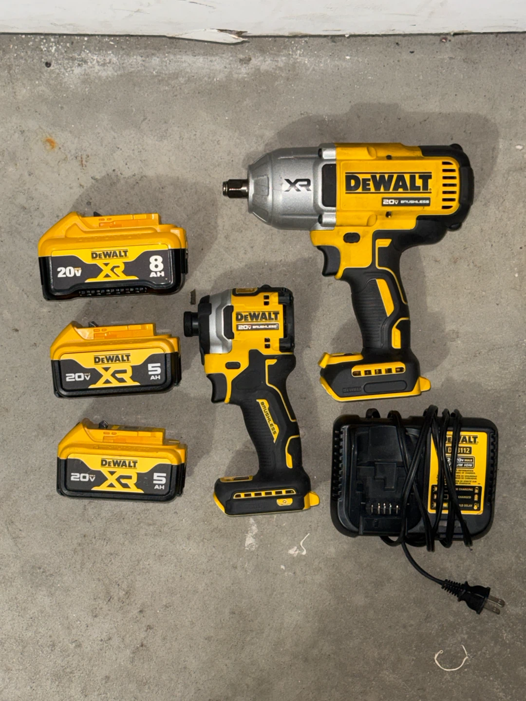 DEWALT 20V Brushless Impact Wrench & Driver Combo Kit