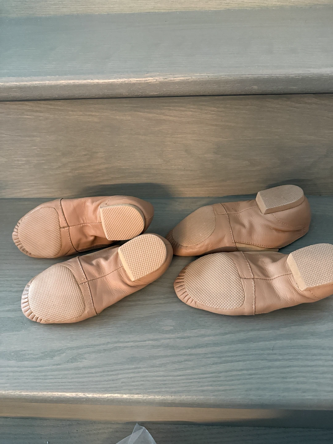 DN981G Tan Leather Jazz slip-on kids size 10.5 and 11.5 - photo 3