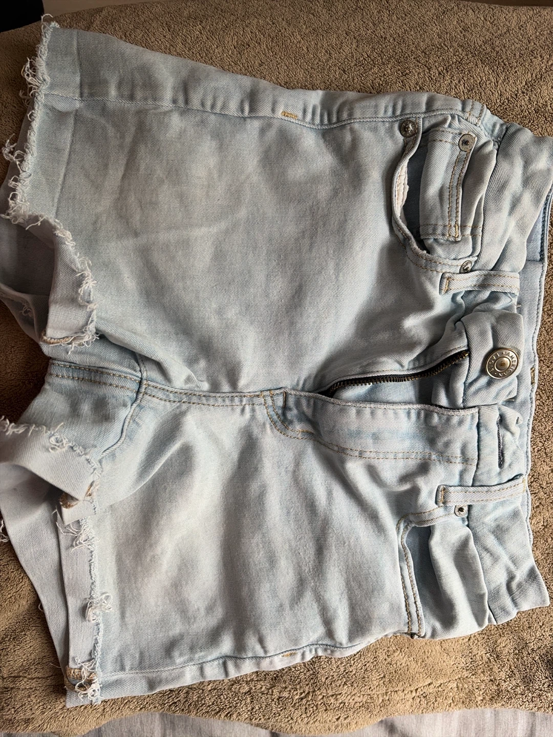 American Eagle light wash denim shorts