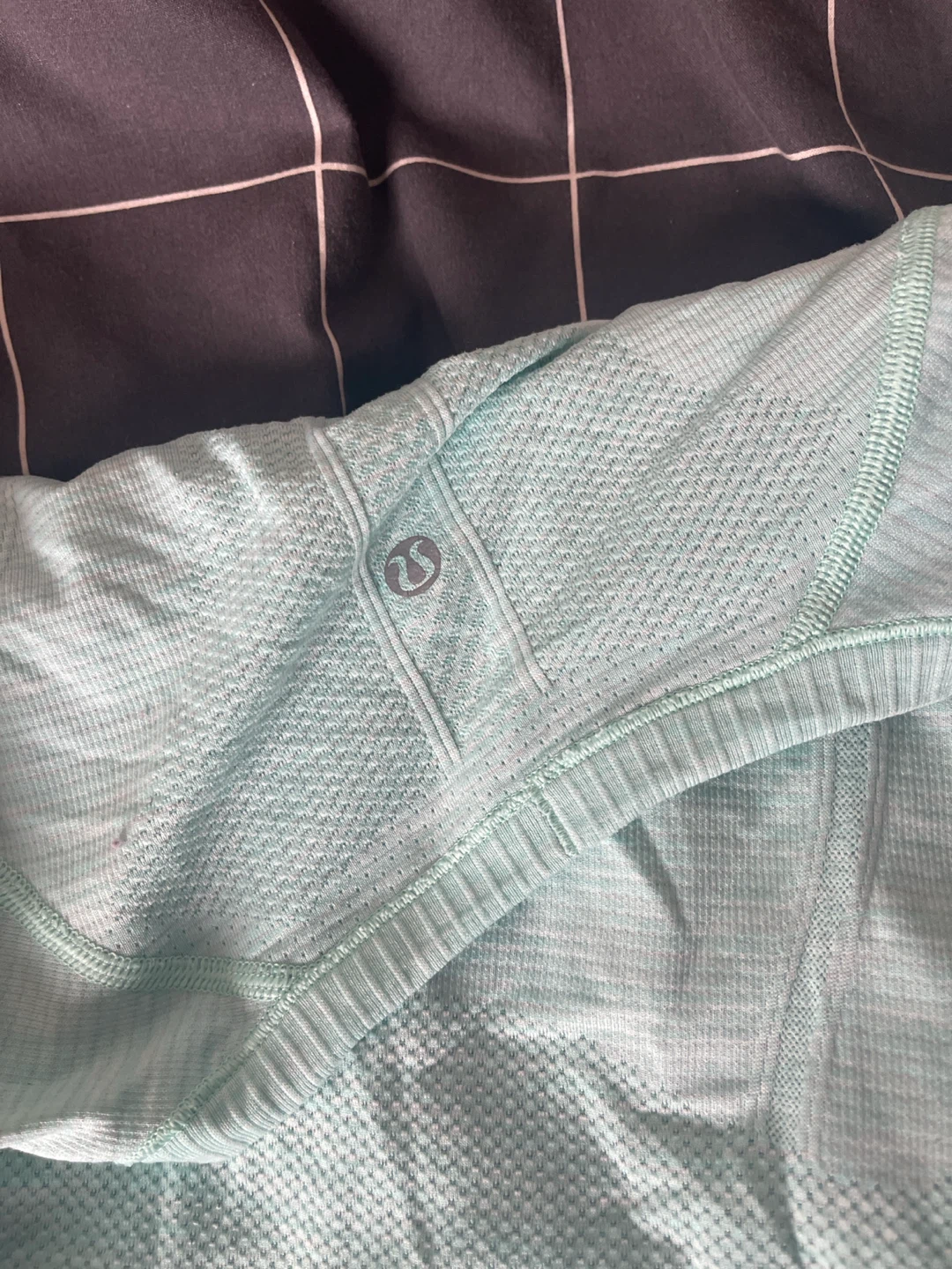size 4 lululemon long sleeve swiftly tech - photo 2