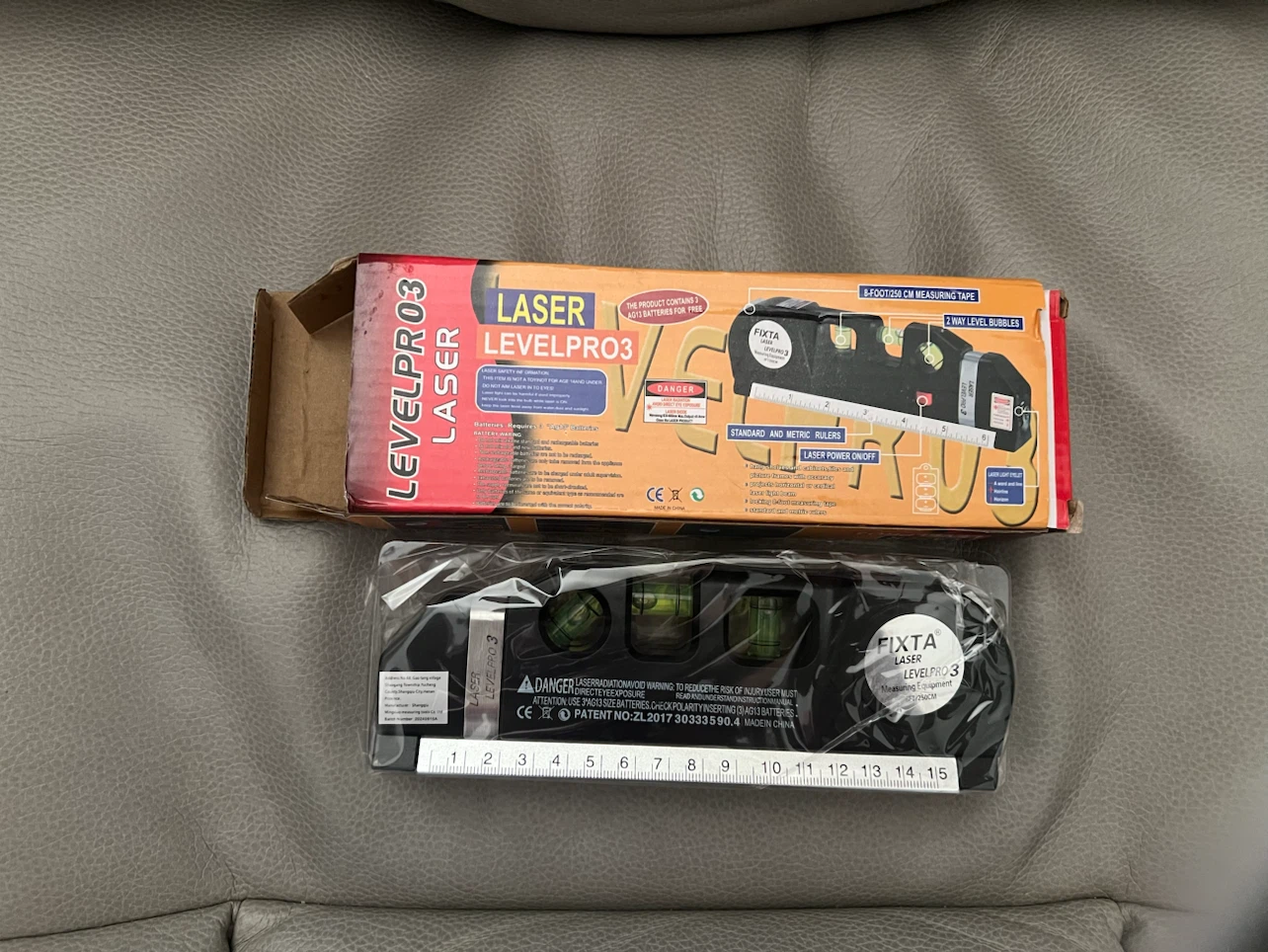 NEW Levelpro 03 Laser Level and Measuring Tape