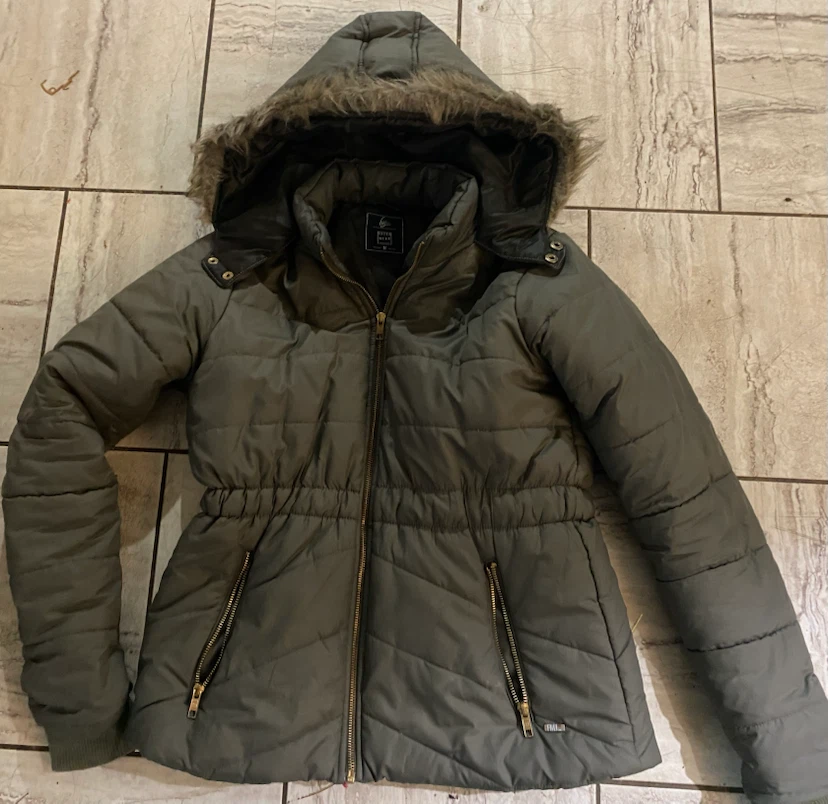 F&M Outerwear Collection Puffer Jacket - Size M