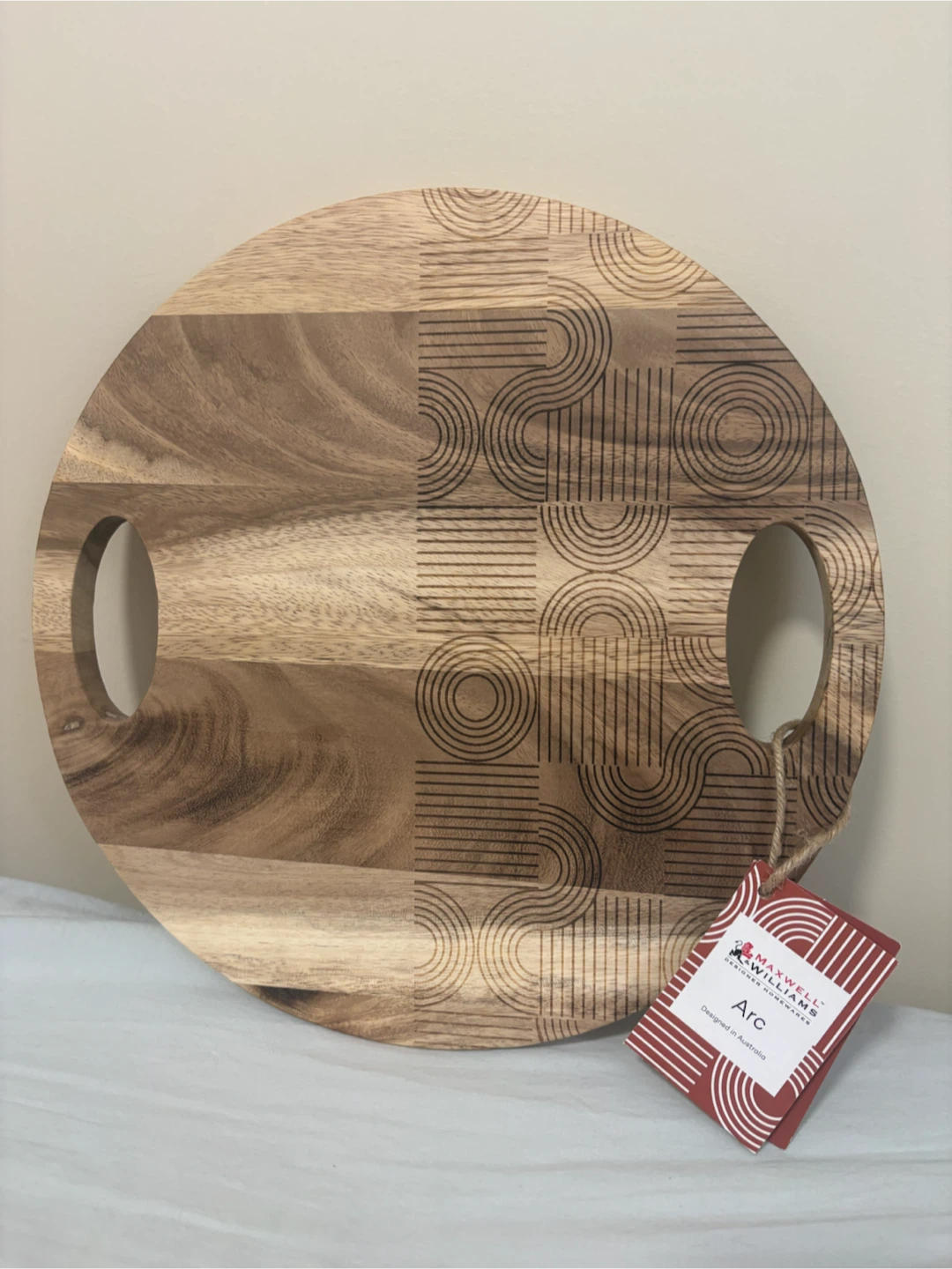 Maxwell & Williams Arc Serving Board and Kitchen