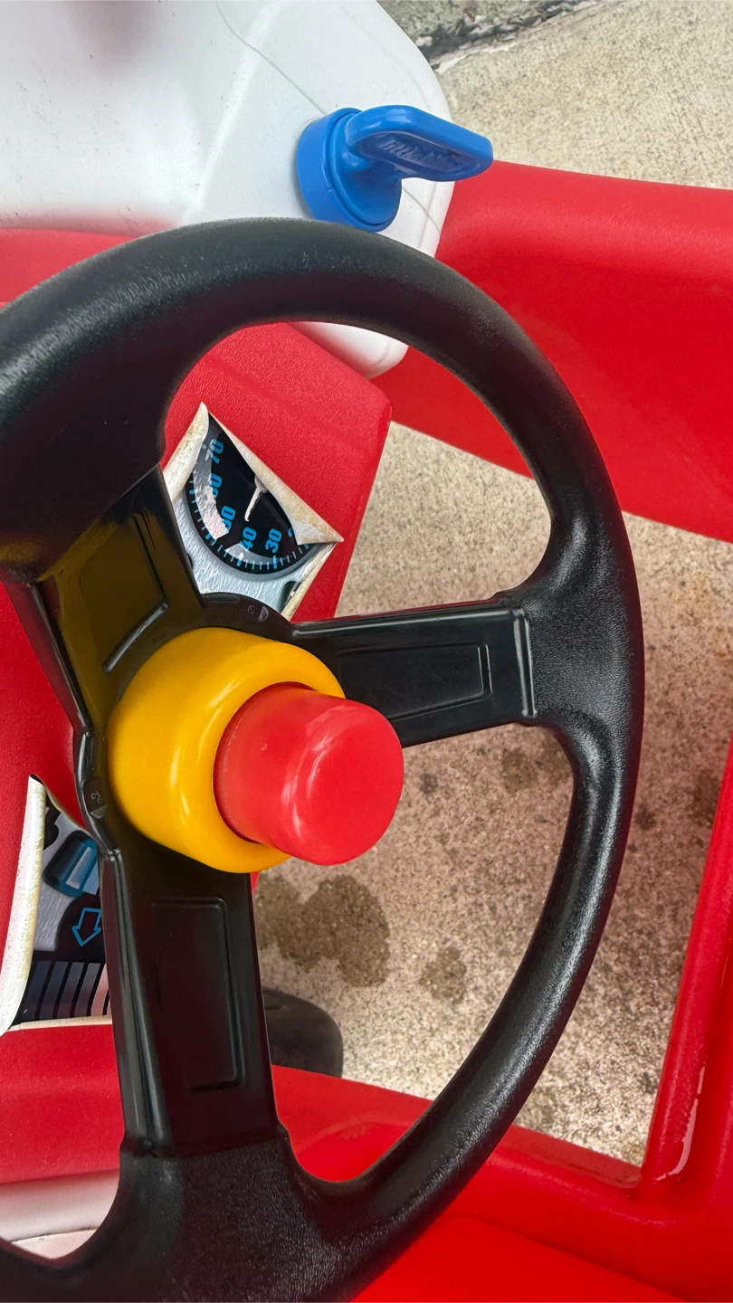 Little Tikes Cozy Coupe Ride-On Toy Car - photo 4