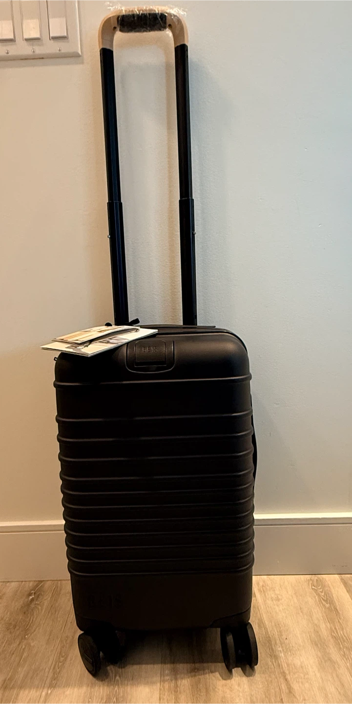 BEIS Small Carry-On Roller Luggage BRAND NEW