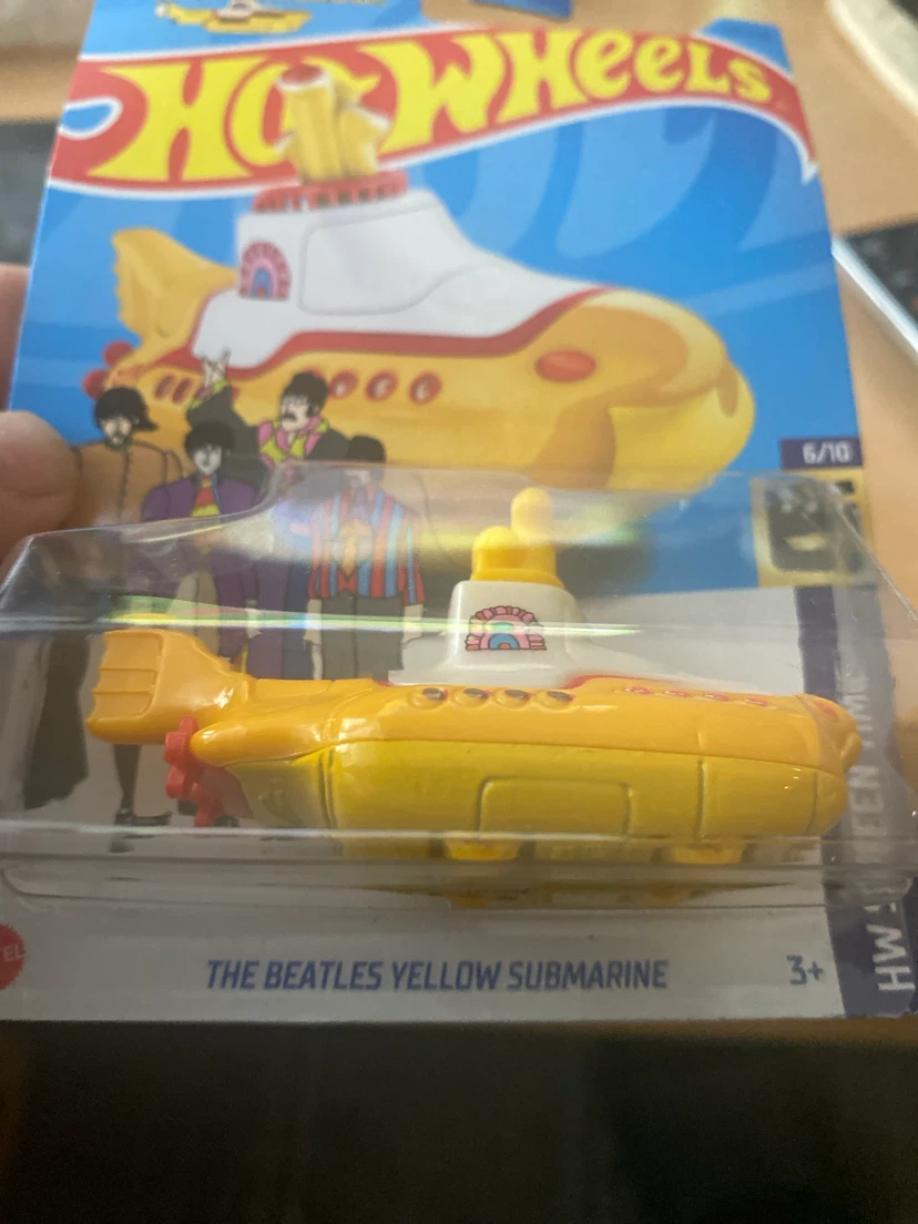 Hot Wheels The Beatles Yellow Submarine Die-cast Car